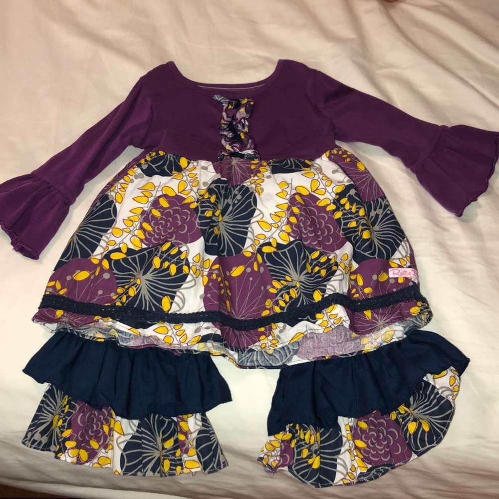 EUC Ruffle Butts girls 4T outfit